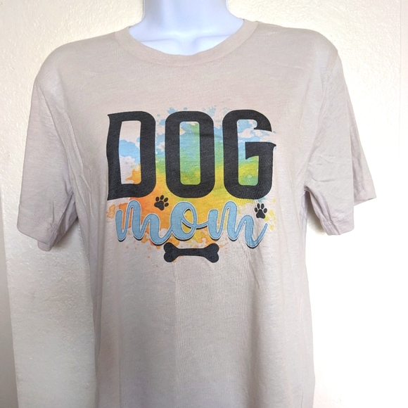 Dog Mom soft tee - Picture 1 of 1